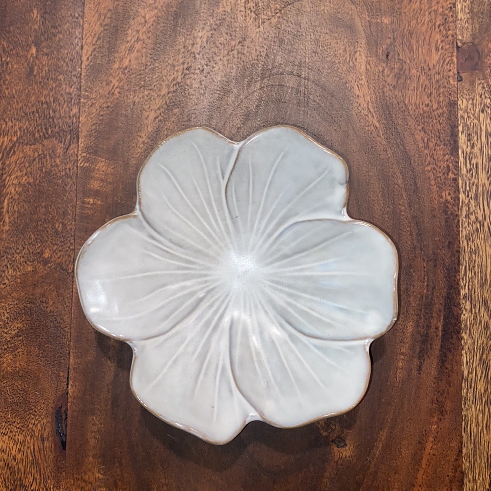 Beautiful dogwood bowl.